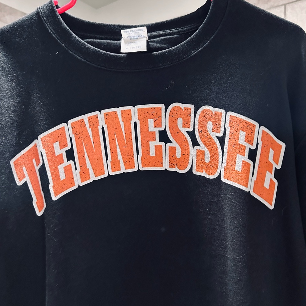 Tennessee Volunteer Port and Company Black Crewneck Sweatshirt men’s large